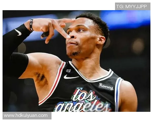 巅峰科比对决威少谁能在关键时刻逆转胜局的传奇对抗 巅峰科比对决威少谁能在关键时刻逆转胜局的传奇对抗