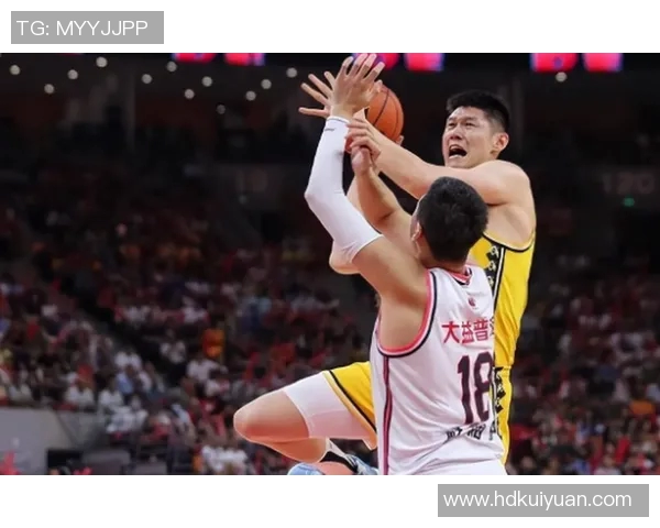 第33轮激战广厦队迎战山东队争夺季后赛关键胜利