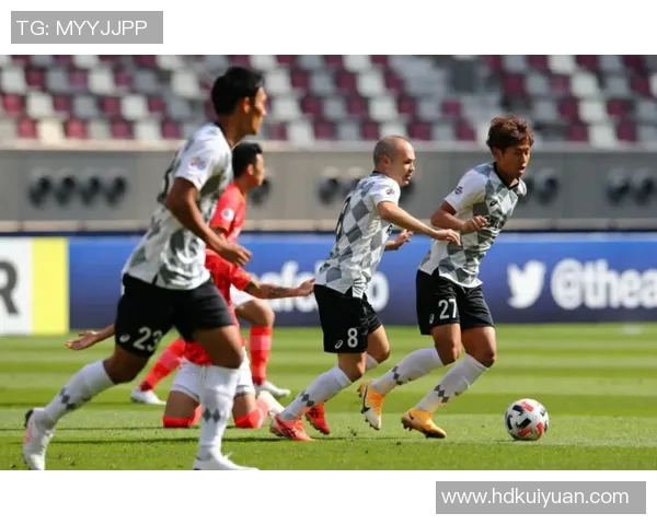 恒大与西悉尼激战正酣比分悬念引发球迷热议